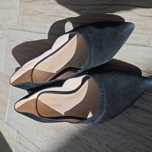 Stuart Weitzman Black Suede D'Orsay Pointed Toe Flats - Size 8 - Like New!